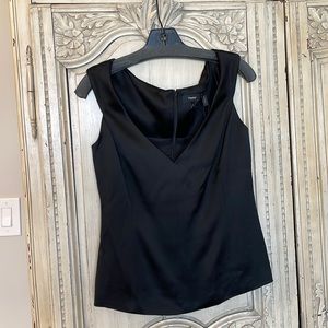 Ladies NWT Theory Panel Top Size 8